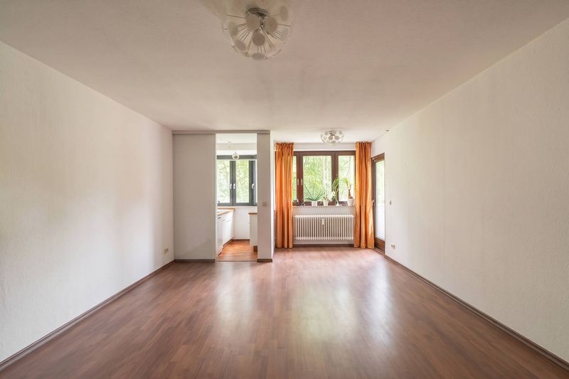 Vermietete 2-Zimmer-Wohnung mit Loggia in Reinbek | GLADIGAU